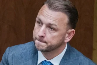 Šutaj Eštok: Ak neprejde balík sociálnych zákonov Hlasu, vláda skončí