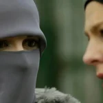 Taliansko zvažuje zákaz nosenia závojov v školách