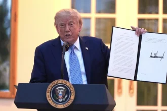 Trump už zvažuje tvrdé sankcie voči Moskve.