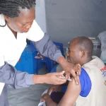 V epicentre eboly v Kongu začali očkovať zdravotníkov vakcínou Ervebo