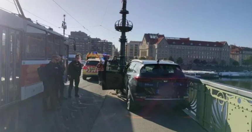 Vodič v Prahe vrazil autom na chodník, zranil dvoch ľudí