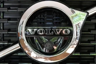 Volvo Group plánuje vo Švédsku vybudovať veľké batériové úložisko