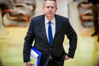 Vyrovnaný rozpočet ohrozí hospodárstvo a pracovné miesta