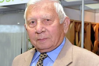 Zomrel vo veku 95 rokov, potvrdila jeho rodina