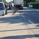 Zrážku s nákladiakom na chodníku neprežila staršia žena