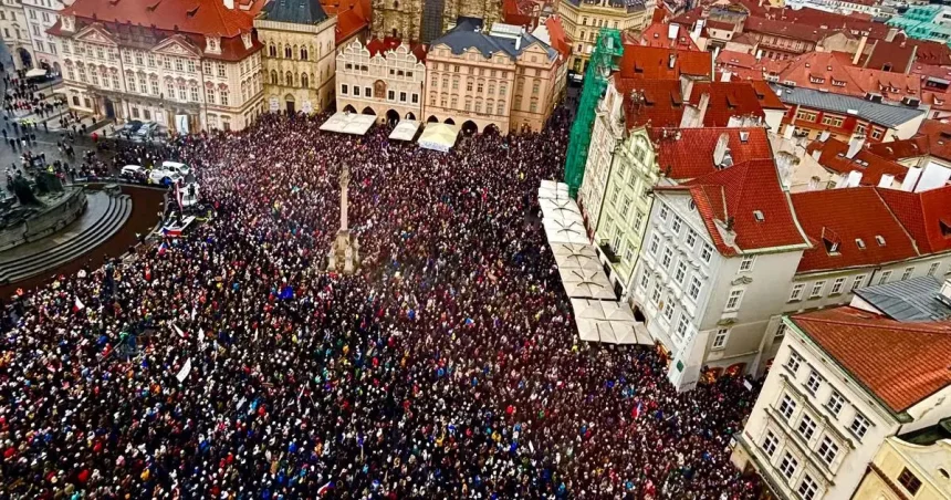 Babiš neustupuje od zásahov do médií, Česká televízia a rozhlas chystajú štrajk