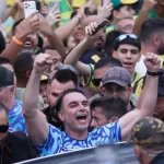 Bolsonaro tesne predbehol Lulu, ukazujú predbežné výsledky volieb v Brazílii