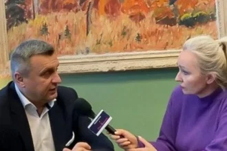 Danko prezradil, že SNS platila Šramovú. Sťažuje sa na úplatnú dezinfoscénu
