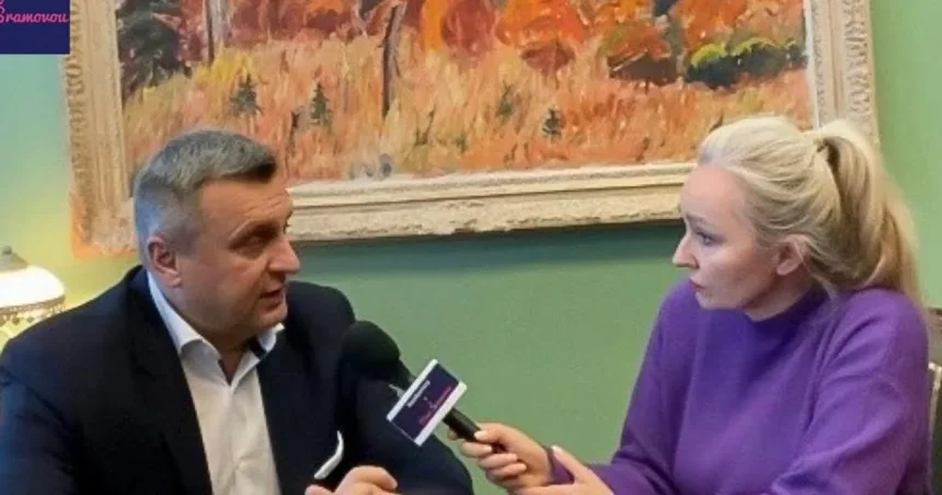 Danko prezradil, že SNS platila Šramovú. Sťažuje sa na úplatnú dezinfoscénu
