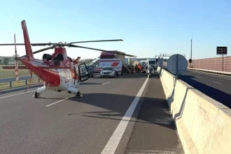 Dramatická nehoda v Trnavskom kraji: Zrážka kamióna s autom si vyžiadala zásah vrtuľníka