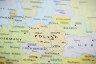 Europoslanci žiadajú viac financií pre východné regióny EÚ vrátane Slovenska