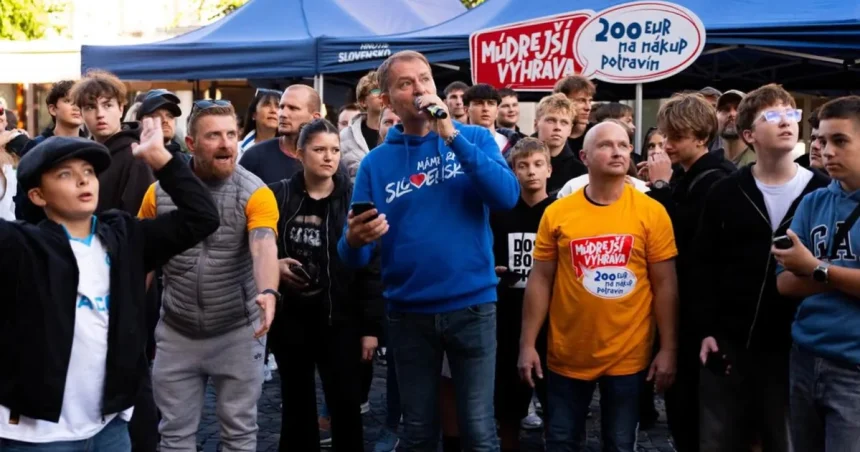 Incident na mítingu Hnutia Slovensko: Seniora spacifikovala ochranka