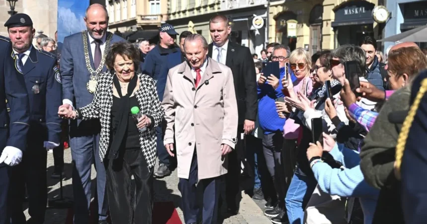Jiřina Bohdalová dostala v Košiciach pamätnú dlaždicu a stala sa hámorníčkou
