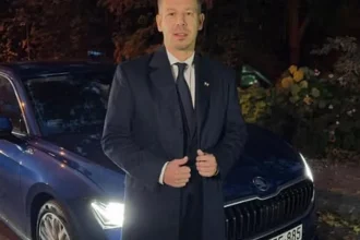Magyar vyrazil na služobnú cestu do Prahy českým autom