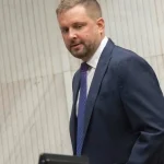 Minister Šaško predstavil poslancom nové opatrenia