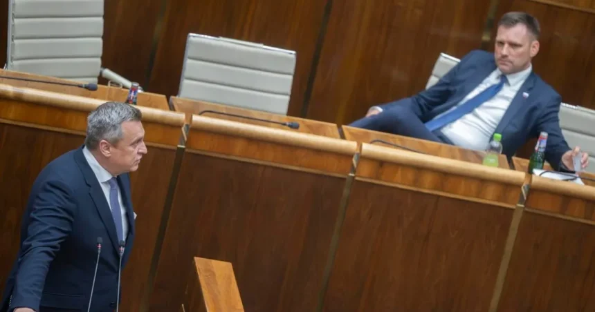 Minulý týždeň: Čo hovorí nedávne hlasovanie o nedôvere o Ficovej koalícii