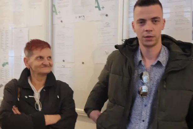 Muž, ktorého mučili policajti, prišiel na súd. Sudkyňa vylúčila verejnosť