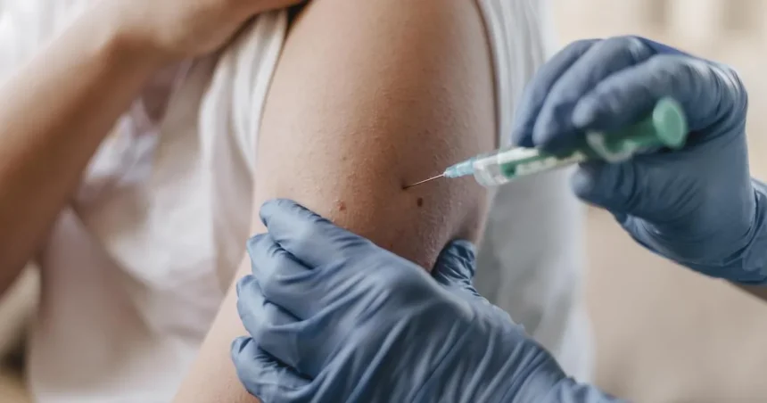 Nemocnica spúšťa očkovanie novou vakcínou proti covidu. Je účinnejšia voči novým kmeňom