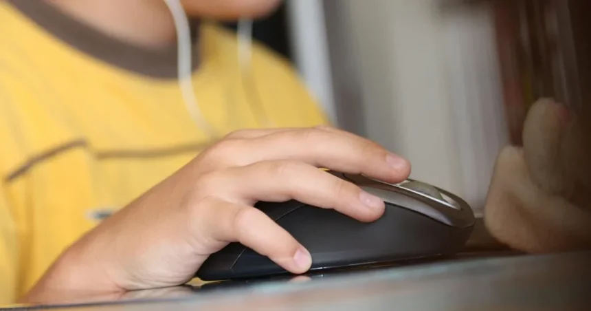 O bezplatný pevný internet požiadalo 15 000 žiakov