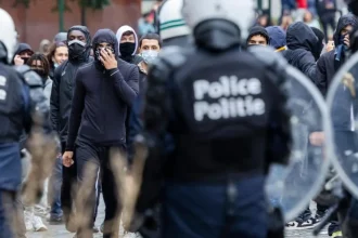 Obyvatelia protestujú proti plánovaným úsporným opatreniam