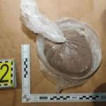 Osoba čelí obvineniu v rámci prebiehajúcej akcie