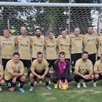 Párky, pivo, prehry. Prečo hráči zotrvávajú v poslednom tíme poslednej ligy?