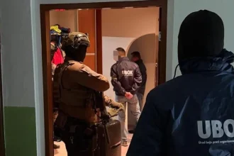 Polícia zakročila proti podozrivému páru