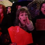 Poľské ženy opäť protestujú, Tuskovej vláde pre potraty ukazujú červenú kartu
