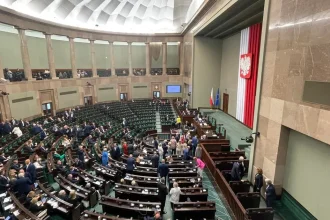 Poľsko zmiernilo zákaz interrupcií, očakáva sa prezidentské veto