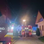 Požiar rodinného domu: zasahovali hasiči z troch okresov
