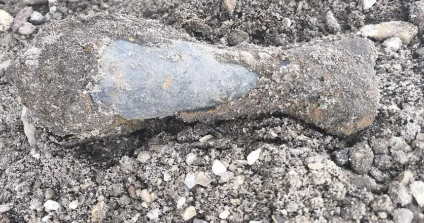 Pri ceste našli muníciu na dvoch miestach, pyrotechnik si ju prevzal