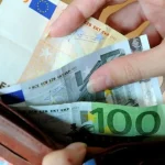Priemerná mzda vzrástla medziročne vo všetkých odvetviach
