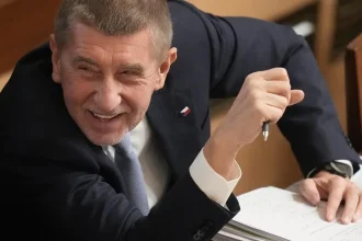 Prieskum: Voľby by vyhralo ANO, podpora mu však klesá