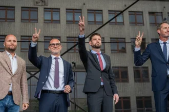 PS a Demokrati už ladia rozdelenie miest na kandidátke, Naď apeluje aj na ďalšie strany