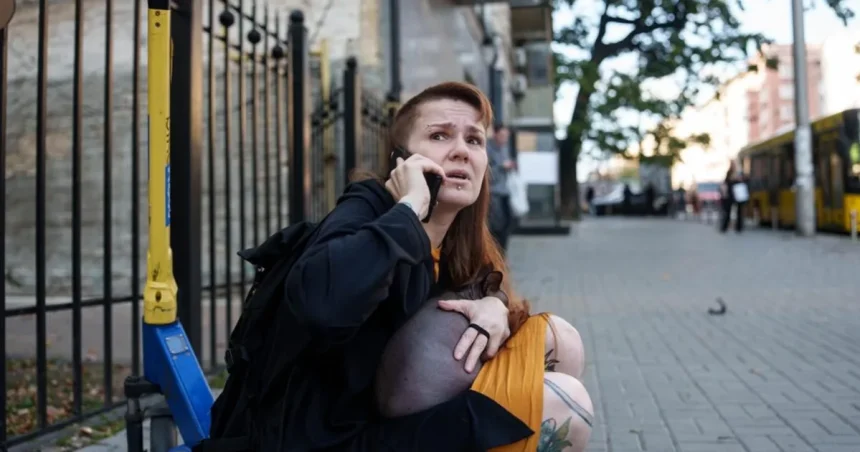Ruské útoky na kyjevské mosty majú za cieľ ochromiť ukrajinskú metropolu a rozdeliť Kyjev