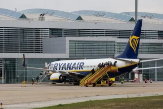 Ryanair ruší z Viedne desať liniek, pre Bratislavu má iný plán