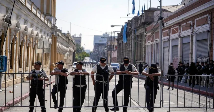 Sedem guatemalských policajtov odsúdili za mimosúdnu popravu homosexuálneho páru