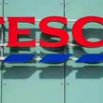 Slovenské Tesco bolo predané, na Slovensko sa vracia majiteľ zatvorenej Hypernovy