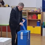 Staromešťan Fico opäť volil v Karlovej Vsi, neohlásil sa ani komisii