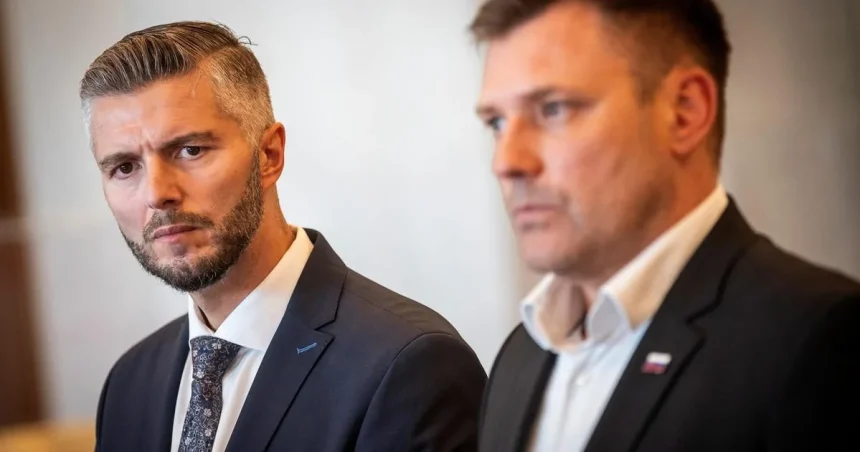 Taraba a Slyško oznámili spojenectvo, Slyško vystúpil z klubu Hlasu