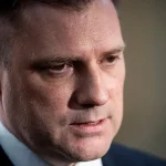 Taraba pred koncom: mikrofóny, kamery aj parkovanie s majákom