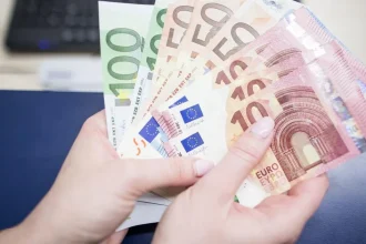 Tento rok si Slovensko požičalo cez desať miliárd eur