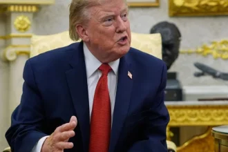 Trump tvrdí, že USA vedú produktívne rokovania