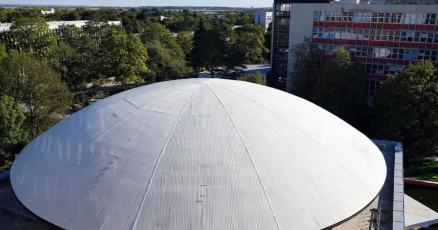 Univerzita prezradila, koľko stálo čistenie ikonickej kupoly. Firma nasadila dron
