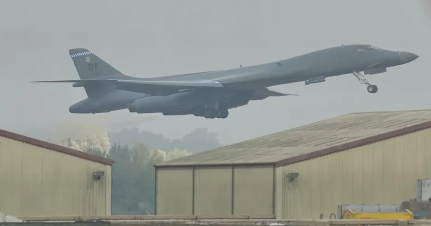 USA stiahli bombardéry z britskej základne, môže to skomplikovať útoky na Irán