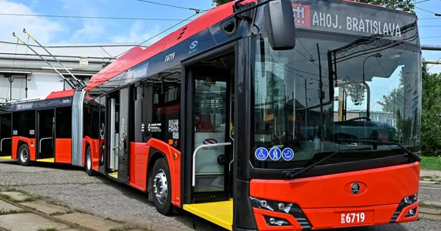 V Bratislave začína premávať nová linka 32