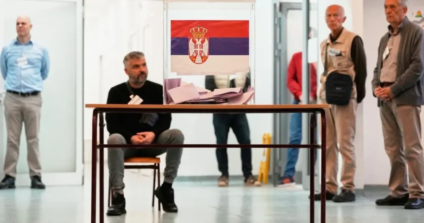 V Srbsku sa dnes začali parlamentné voľby