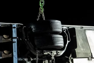V Turecku zahynulo 11 ľudí pri zrážke autobusu s nákladným autom