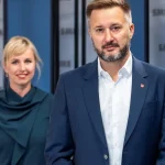 Vallo: Zákaz alkoholu na uliciach, dlhšie električky aj planetárium