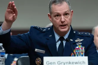 Veliteľ NATO vysvetlí teóriu víťazstva pri ruskom útoku, USA sledujú